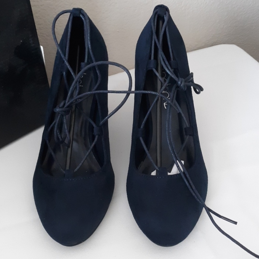 Betani lace up block heel navy - Picture 3 of 7